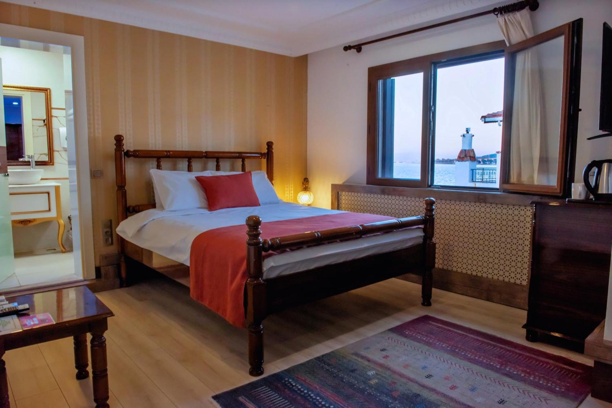 Hotel Black Lotus